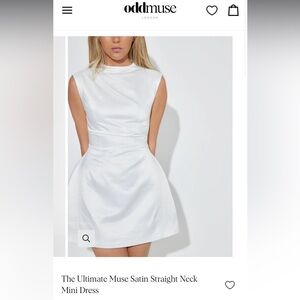 Elegant White Sleeveless Dress